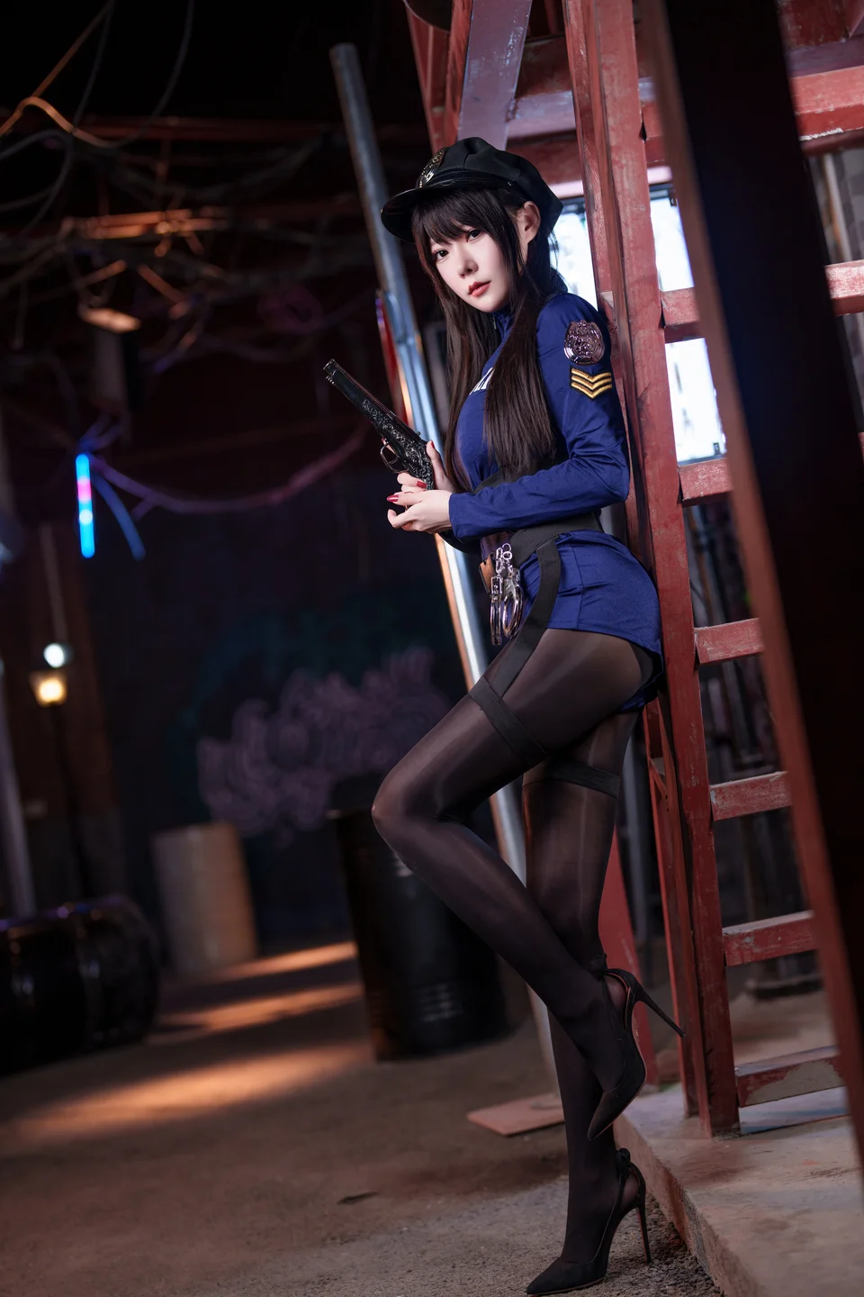 2023年11月舰长 女警 [40P 1V] icoser.la (004).webp